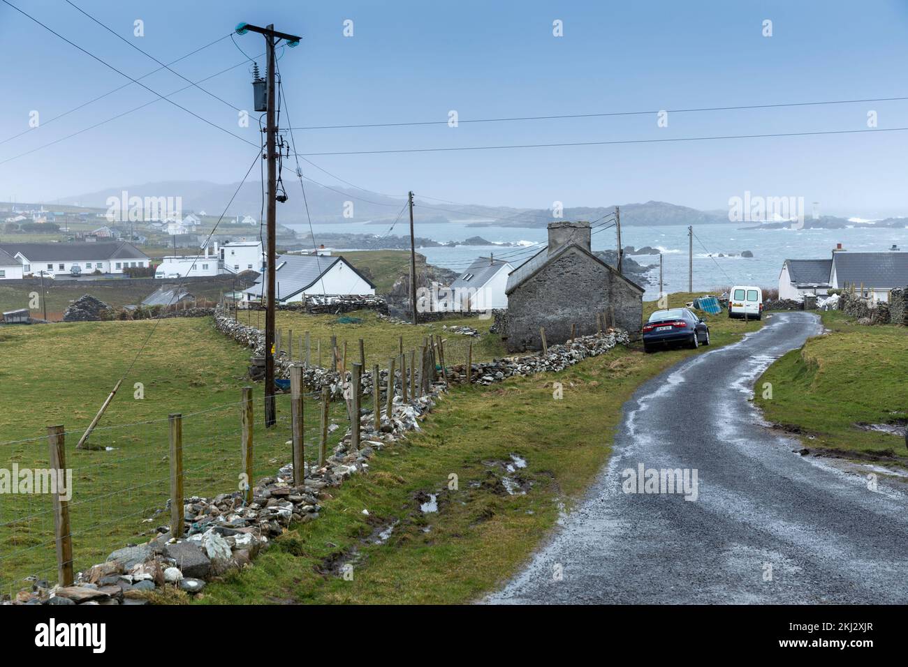 Irlanda, Inishbofin, una isla en las islas más occidentales de la costa irlandesa Foto de stock