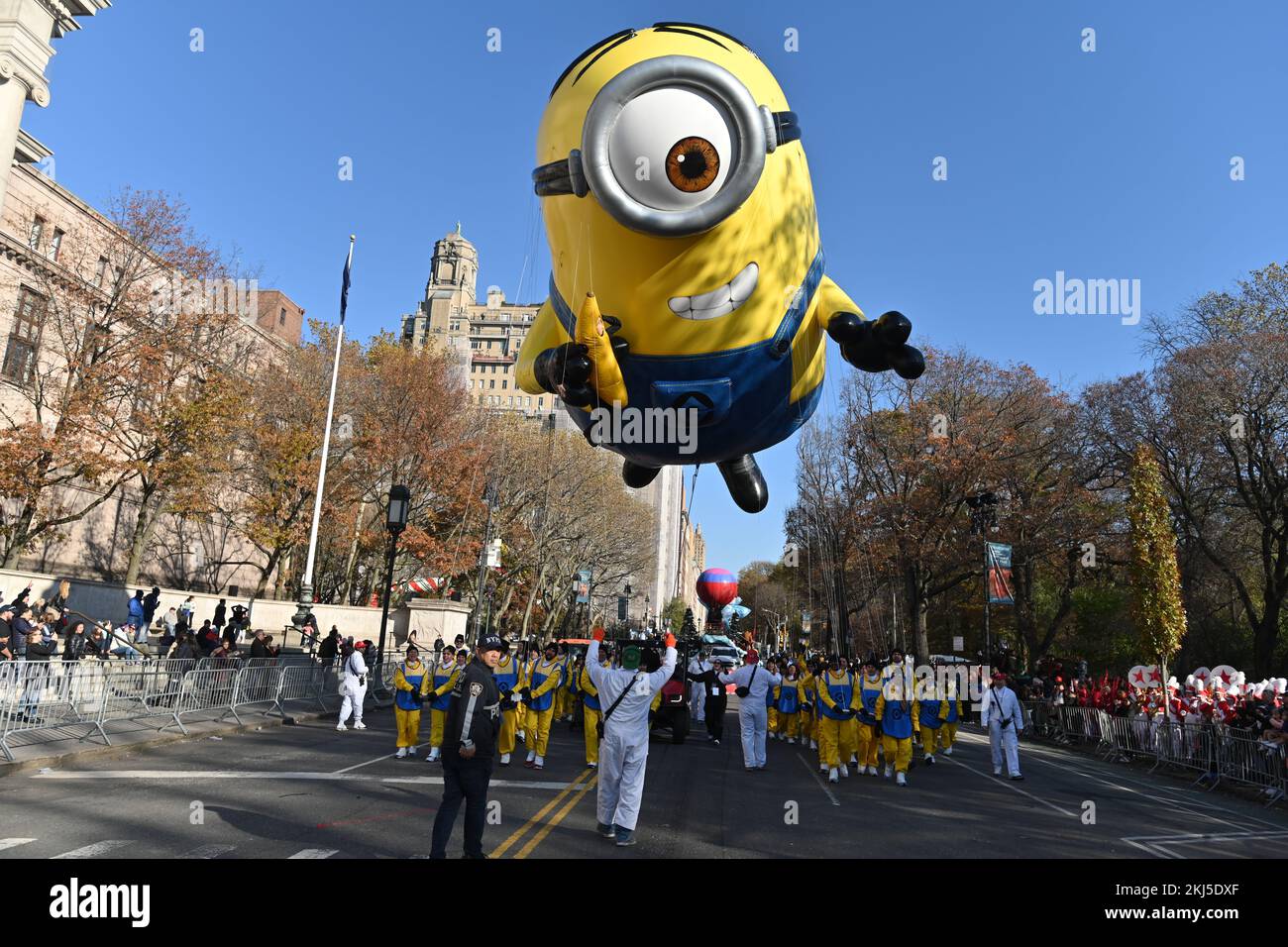 Stuart el globo Minion en el 96th Desfile Anual del Día de Acción de