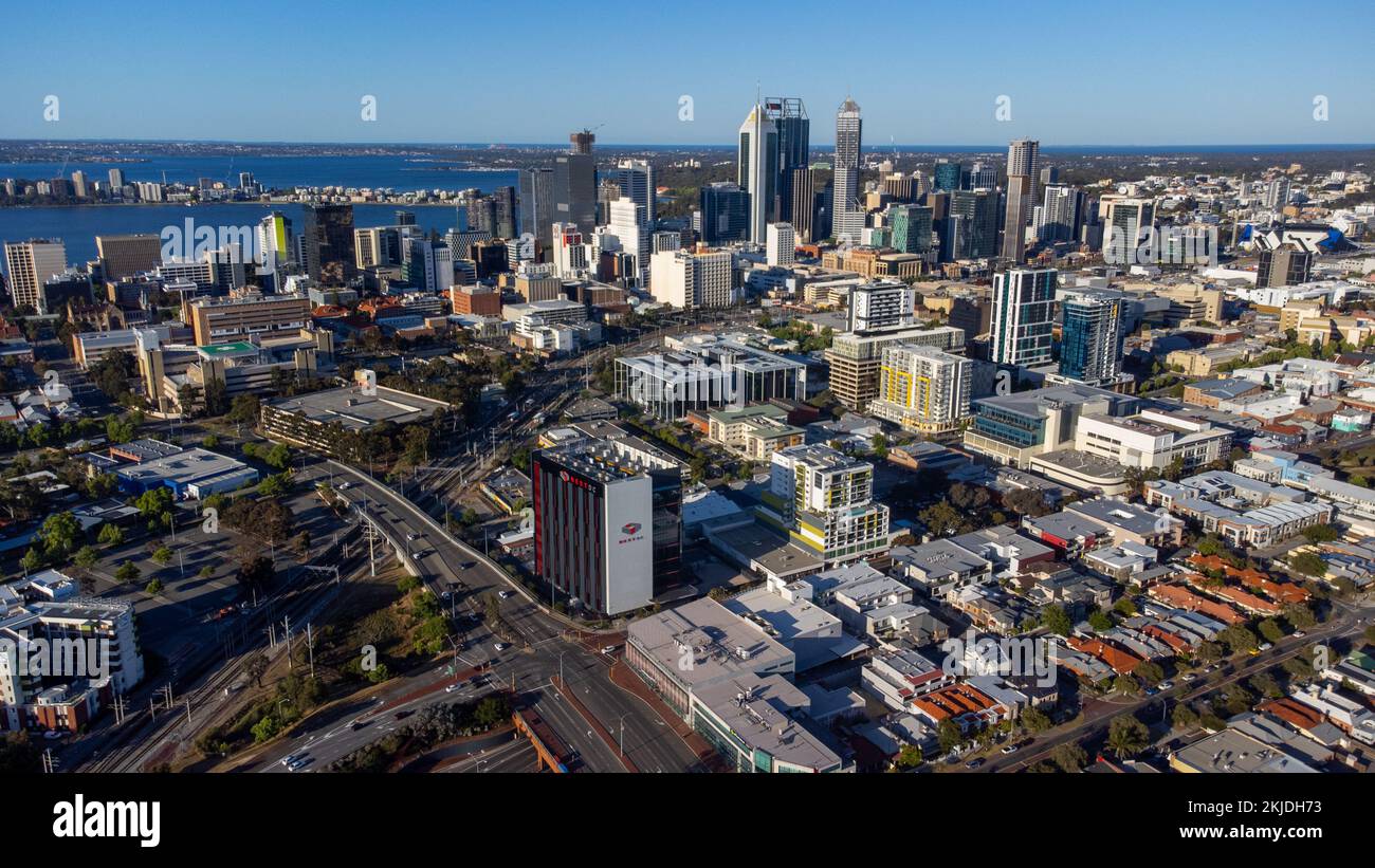 Vista aérea del centro de Perth, WA, Australia Foto de stock