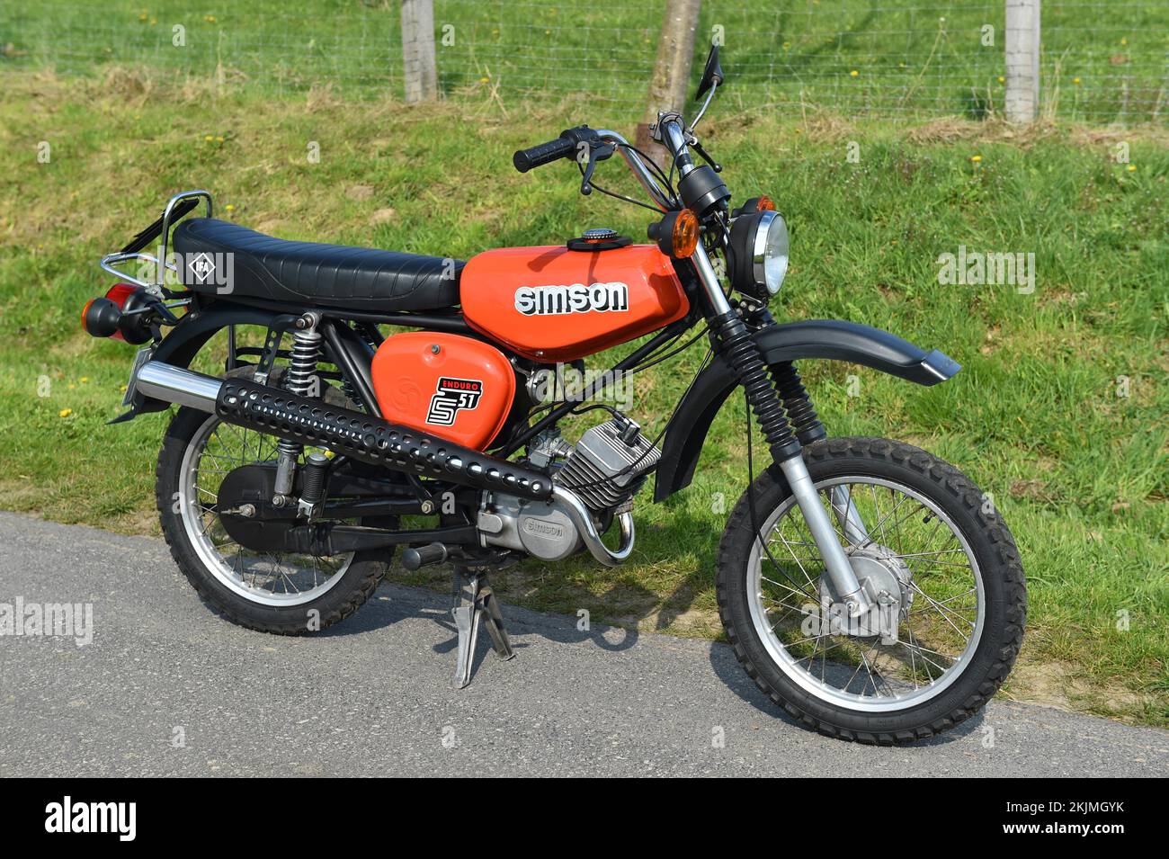 Ciclomotor clásico del GDR Simson S51, Hesse, Alemania, Europa Foto de stock
