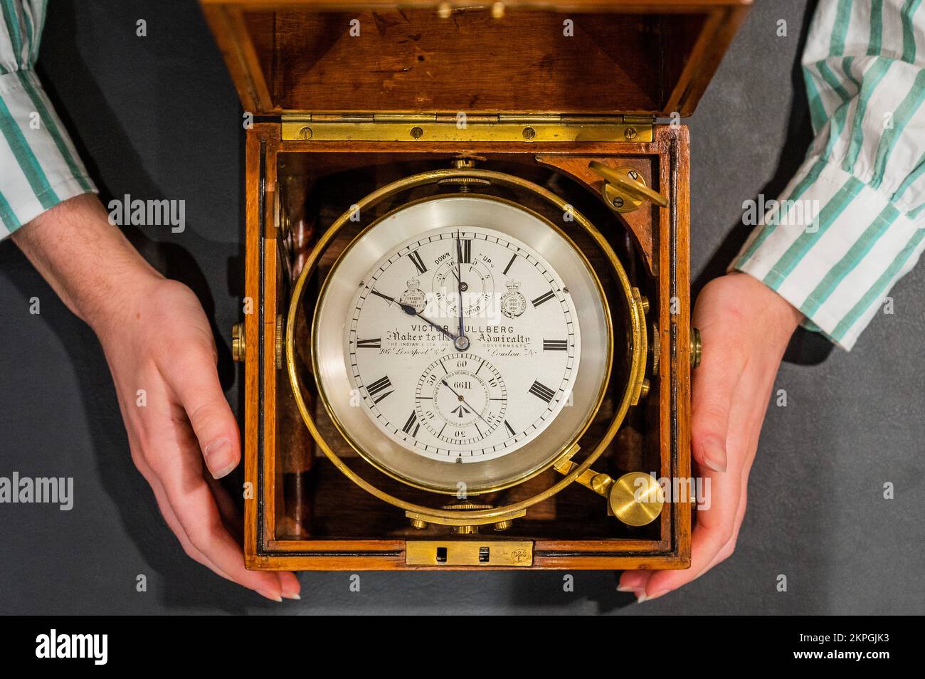Relojes finos venta de vista previa fotografías e imágenes de alta  resolución - Alamy