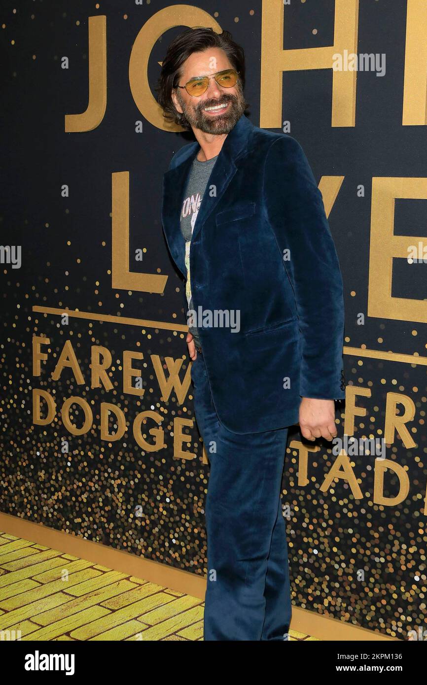 John Stamos en asistencia para Elton John Live Despedida del Dodger