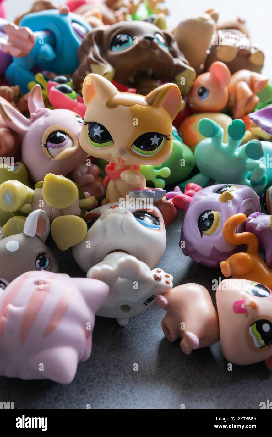 Littlest pet shop fotografías e imágenes de alta resolución - Alamy