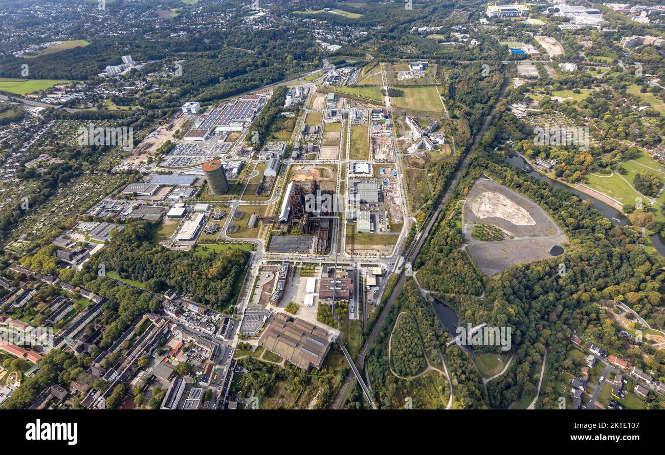 Aerial, PhoenixWest y HoeschGasomemeter, así como Wilo Park, BMW Dortmund Branch, INTECH Die