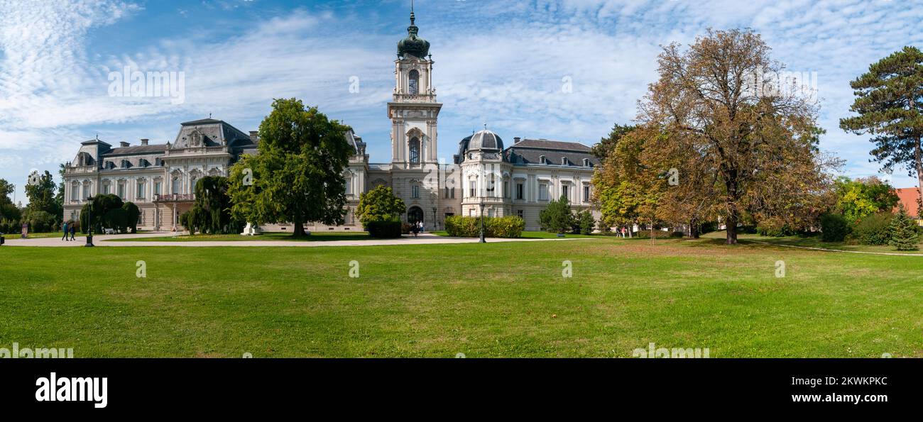 El Festetics Palace es un palacio barroco situado en la ciudad de Keszthely, Zala, Hungría. El edificio alberga ahora el Museo del Palacio Helikon. Keszthely Foto de stock