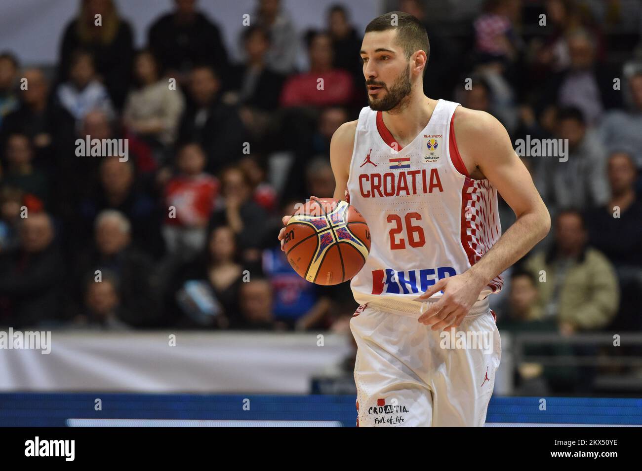 23.02.2018., Kresimir Cosic Hall, Zadar, Croacia - clasificación FIBA 2019  Copa Mundial de Baloncesto, Grupo D, Ronda 3, Croacia vs Rumanía. El  entrenador nacional rumano Zare Markovski. Foto: Dino Stanin/PIXSELL  Fotografía de stock - Alamy