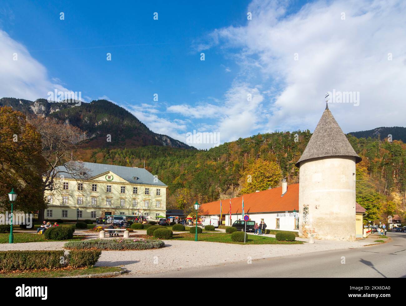 Reichenau an der Rax: Castillo Reichenau en Wiener Alpen, Alpes, Niederösterreich, Baja Austria, Austria Foto de stock