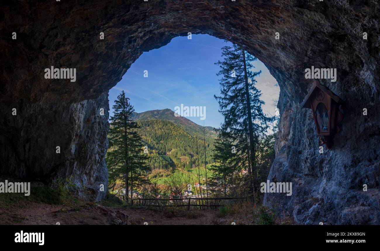 Schwarzau im Gebirge: Cueva Herrengrotte, Naturpark Falkenstein-Schwarzau im Gebirge en Wiener Alpen, Alpes, Niederösterreich, Baja Austria, Austria Foto de stock