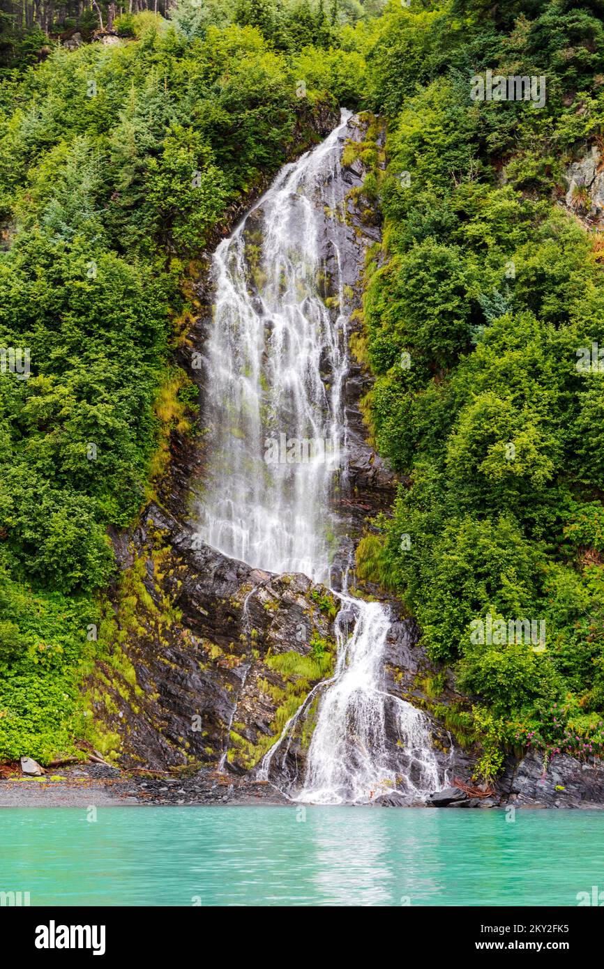 Cascadas; Valdez Arm; Prince William Sound; Alaska; EE.UU Foto de stock