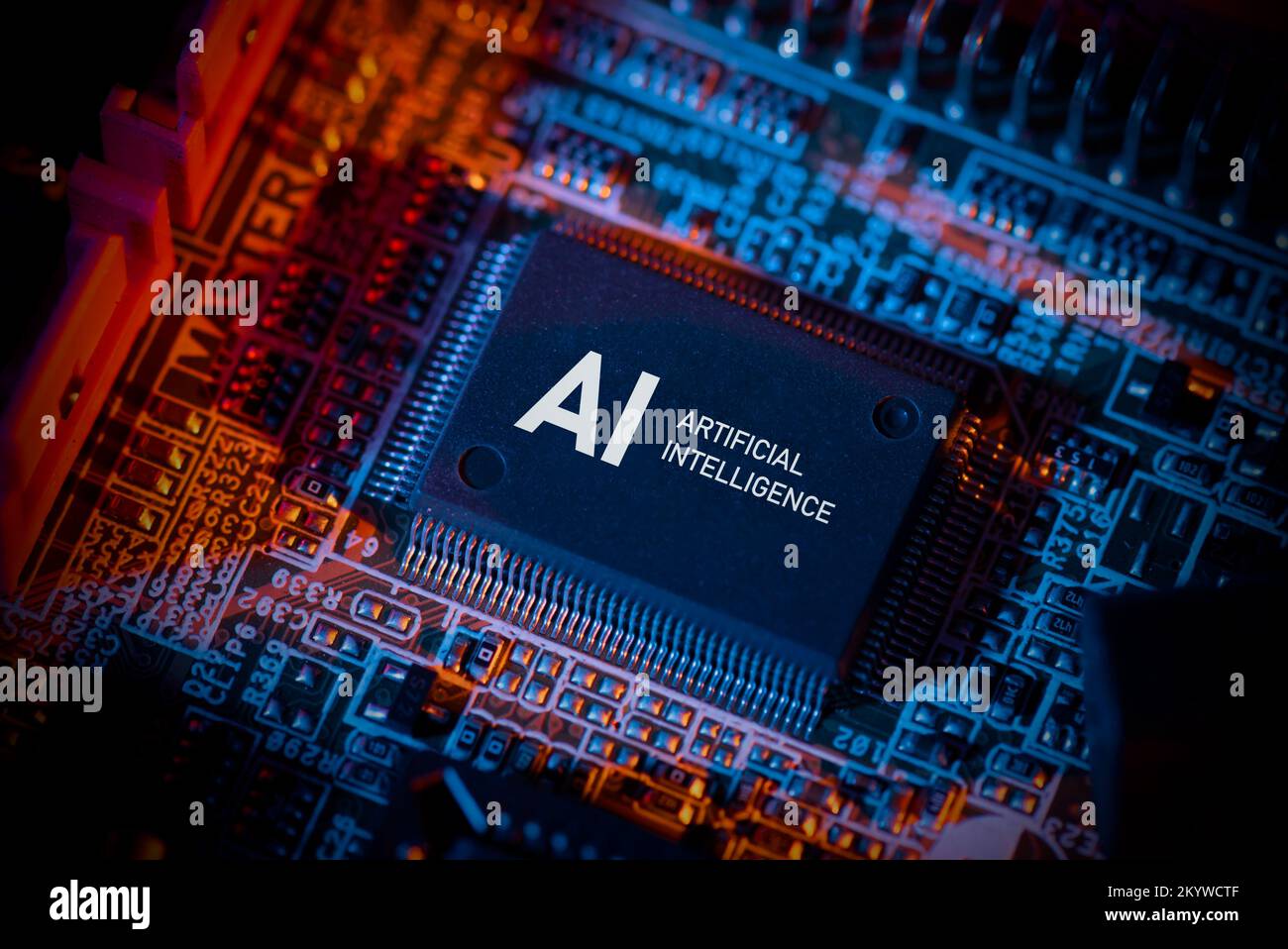 Concepto de inteligencia artificial con chip informático. Primer plano del microprocesador AI. Foto de stock