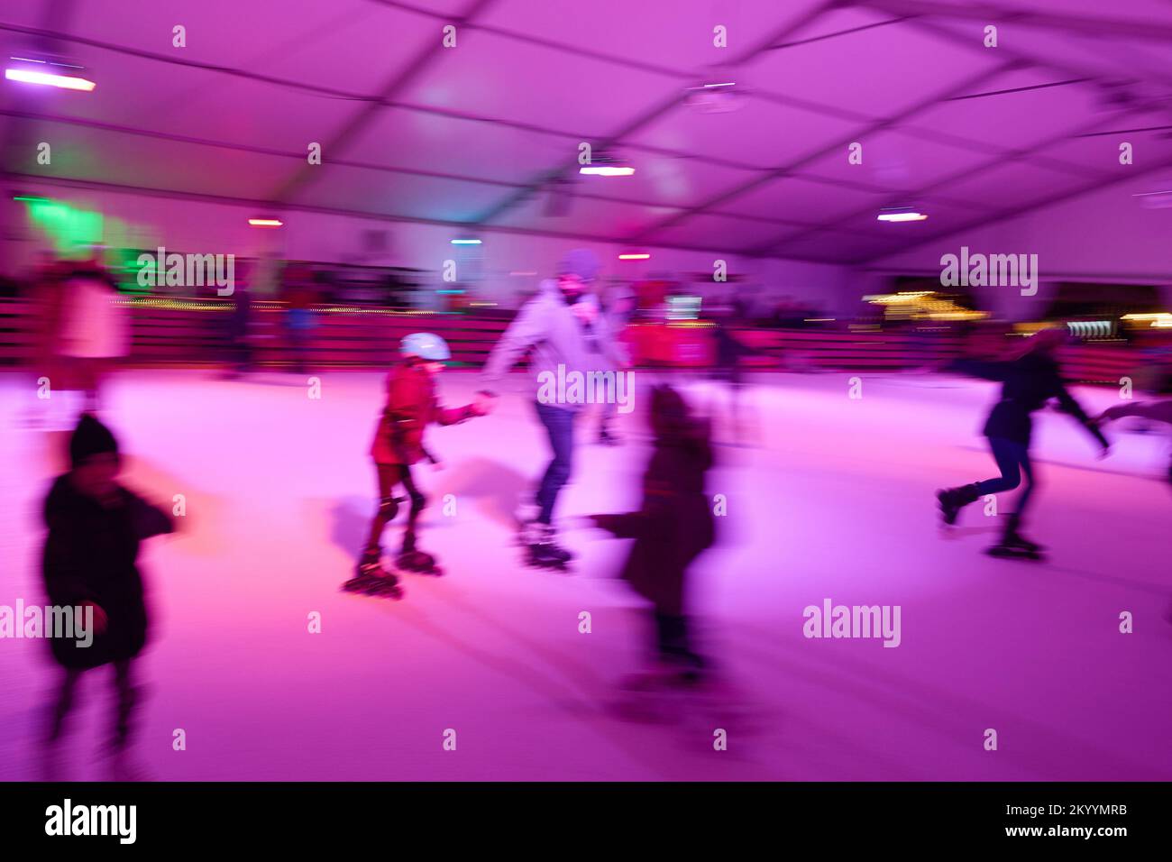 Pista de patinaje sobre ruedas fotografías e imágenes de alta resolución -  Página 7 - Alamy