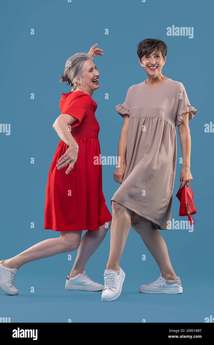 Como vestir bien fotografías e imágenes de alta resolución - Página 9 - Alamy Como vestir bien fotografías e imágenes de alta resolución - Página 9 - Alamy