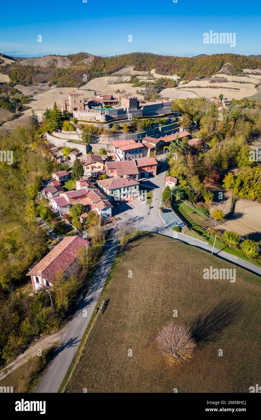 Castello di montesegale fotografías e imágenes de alta resolución Alamy