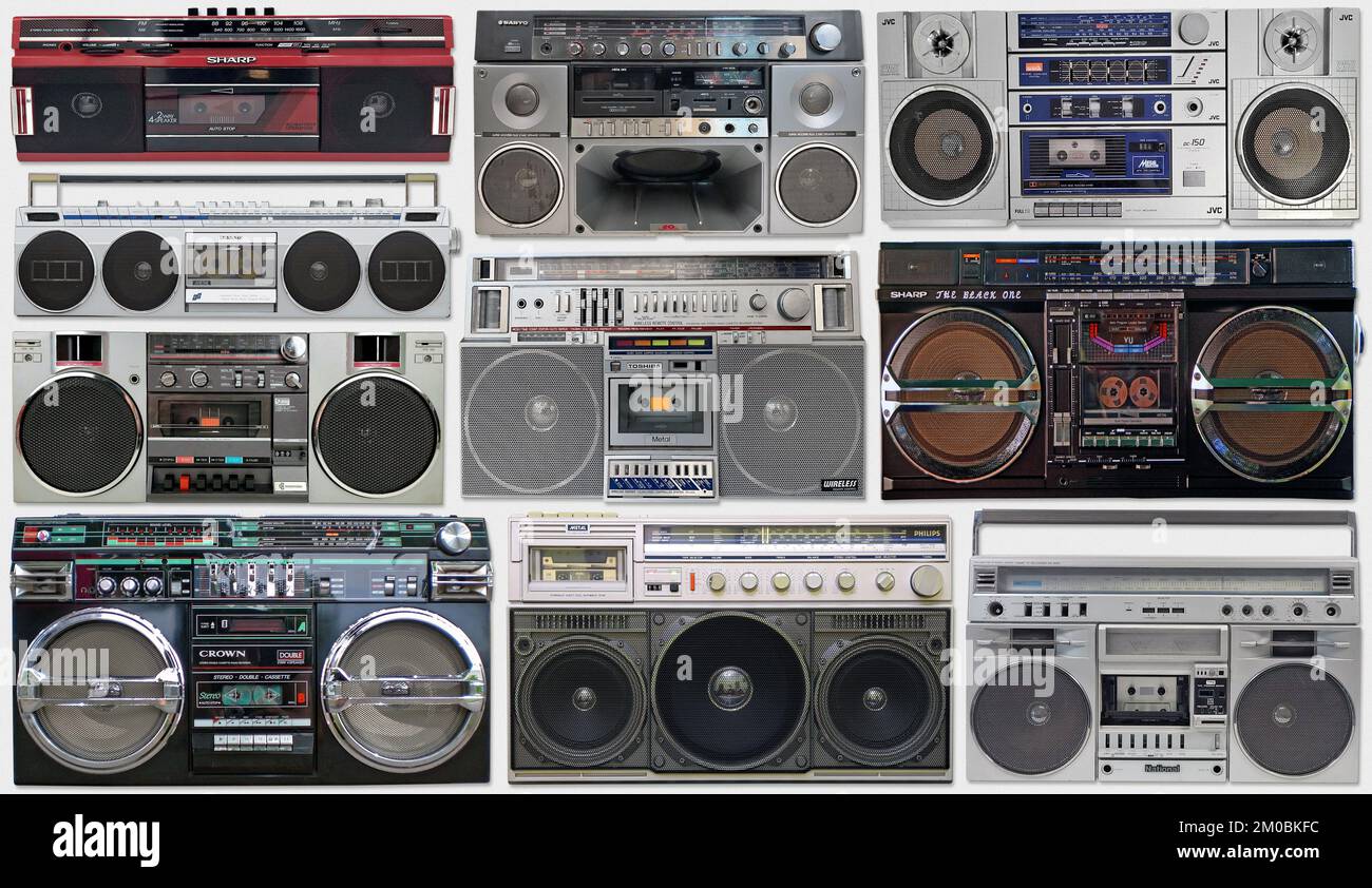 Fondo de música vintage con boombox estéreo viejo de los años 80s Foto de stock