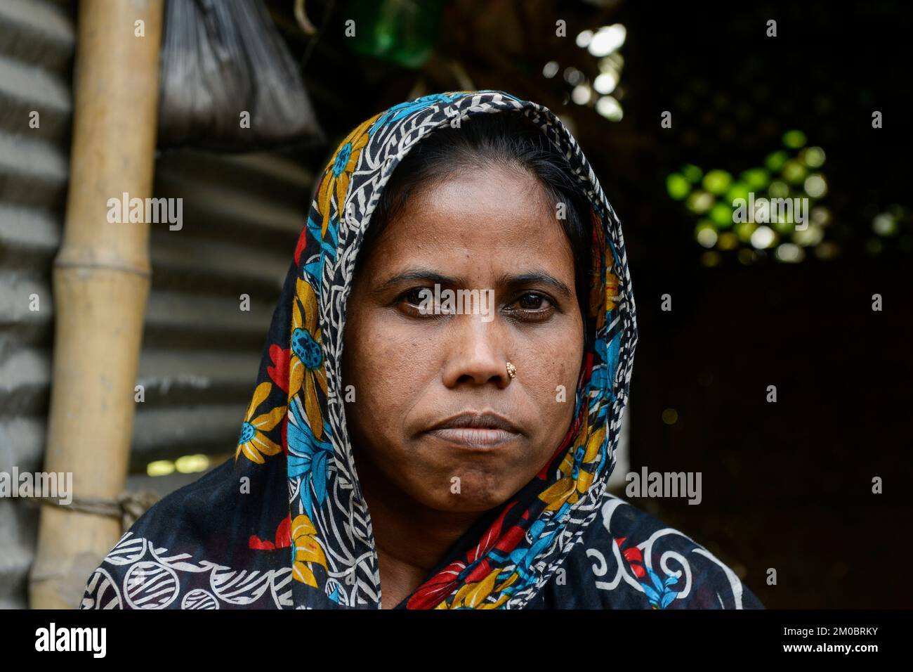 BANGLADESH, Distrito Tangail, Kalihati, retrato de la aldea womanin Bhuiyan Kammakhi Foto de stock