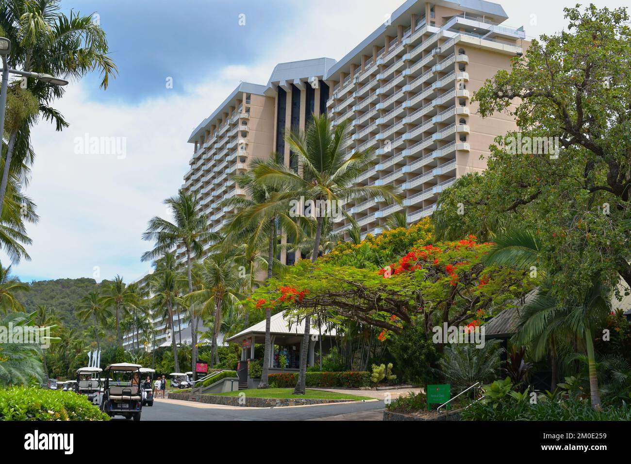 Hamilton Island, Queensland, Australia - 27 de noviembre de 2022: Hotel de lujo en Hamilton Island. Foto de stock