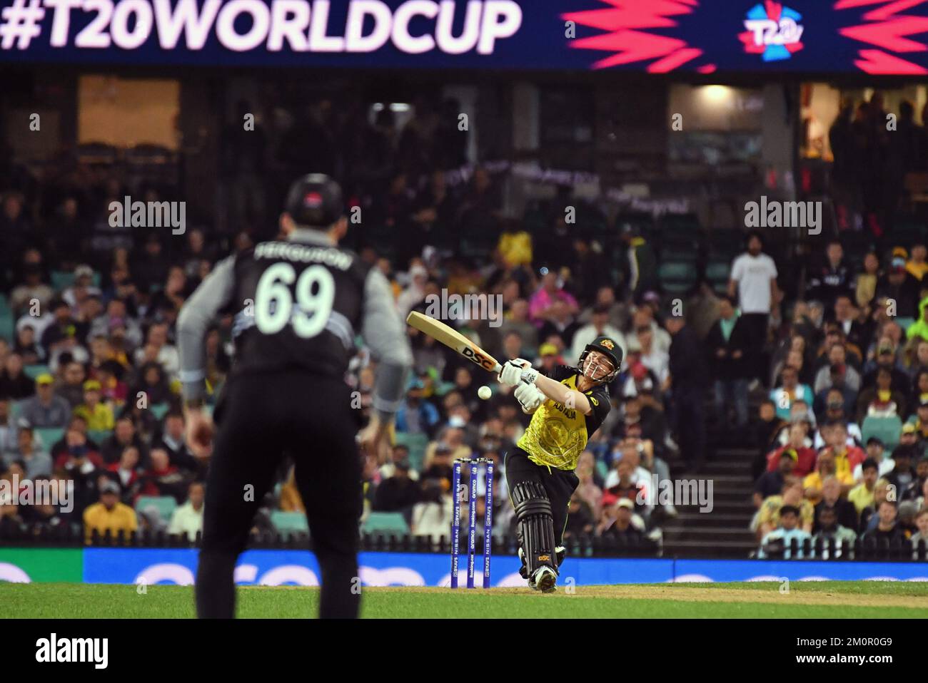 Nueva Zelanda ha superado a Australia por 86 carreras en su partido de