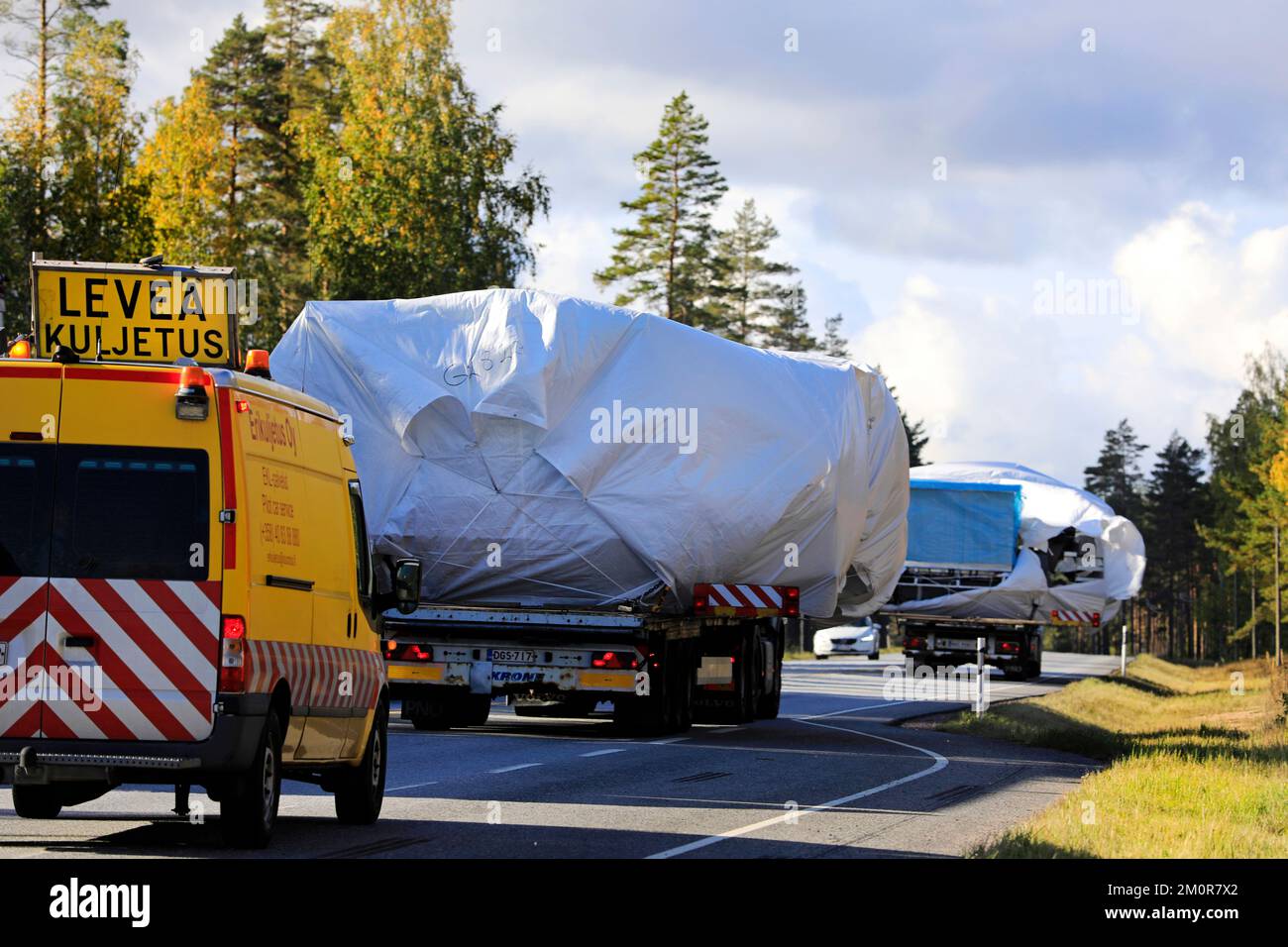 Vehículo de escolta convoy fotografías e imágenes de alta resolución - Alamy