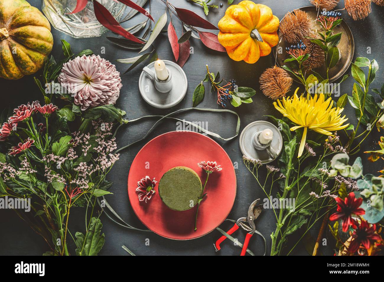 Espuma floral fotografías e imágenes de alta resolución - Alamy