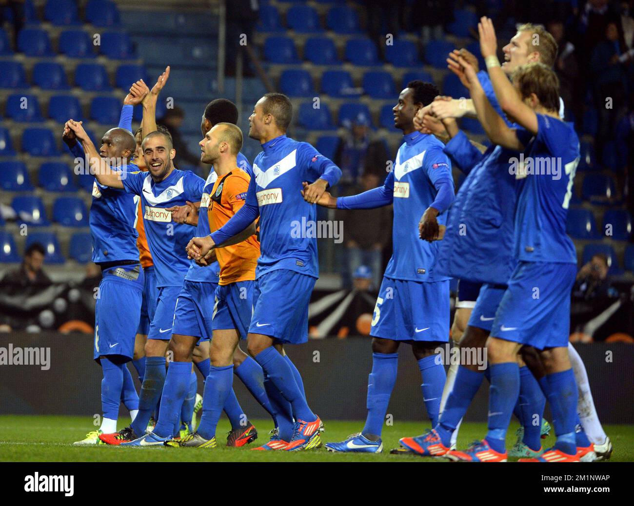 Empate 1-1 entre Sporting CP e KRC Genk. 