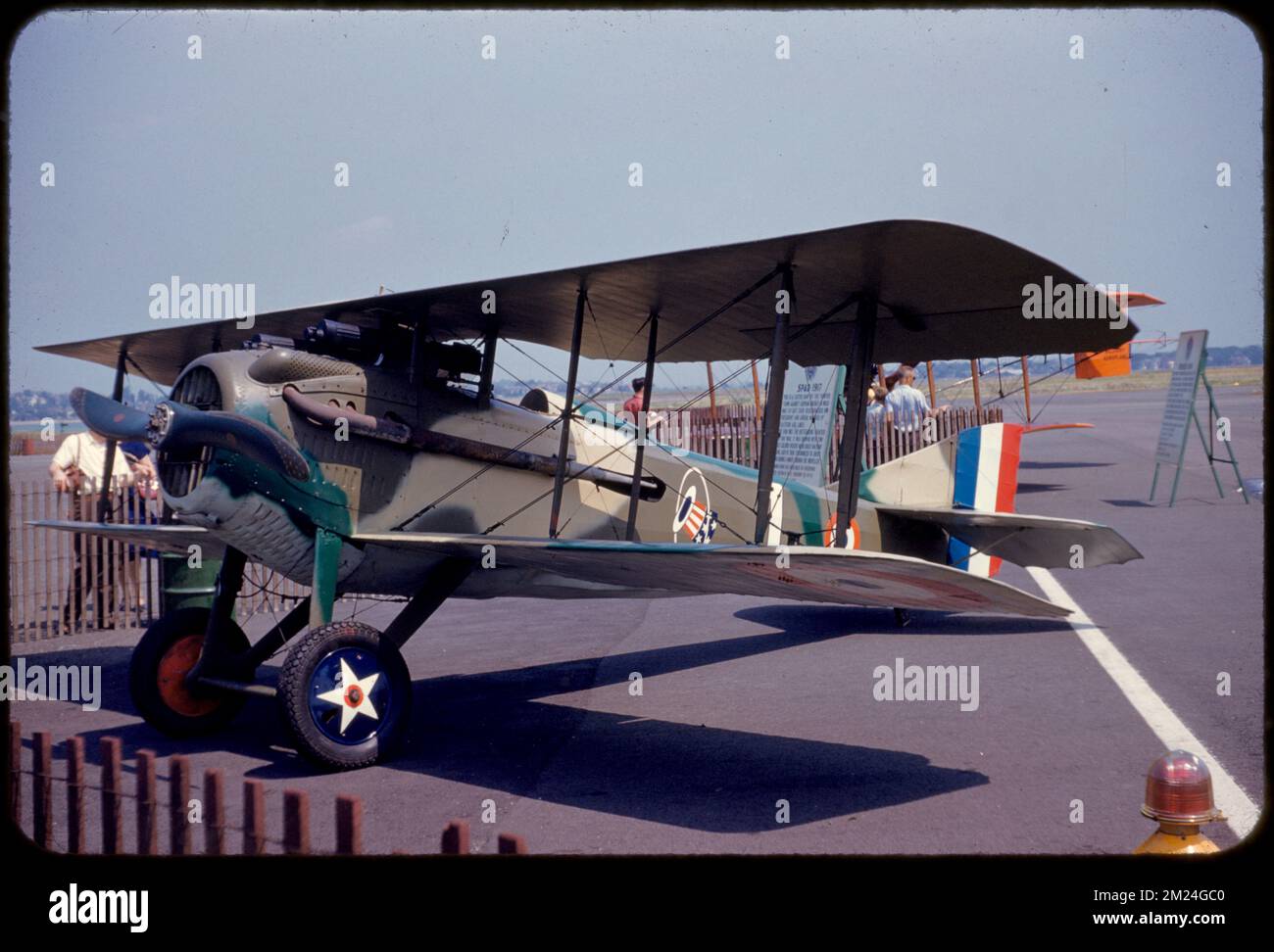 Plano del Capitán Rickenbacker, biplanos, Air Shows, SPAD S.XIII Fighter plane, Rickenbacker, Eddie, 1890-1973. Colección Edmund L. Mitchell Foto de stock