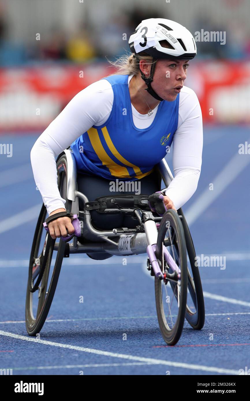 Hannah Cockroft T34 Después de ganar el evento de silla de ruedas 400m en  el Campeonato de Atletismo del Reino Unido de Müller en el Manchester  Regional Arena Fotografía de stock -