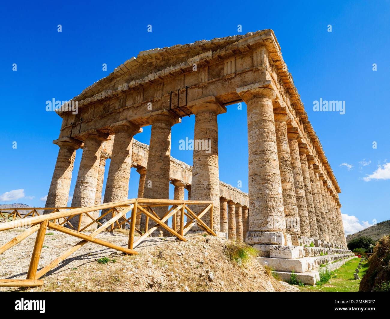 Templo De Segesta - Parque Arqueológico De Segesta - Trapani, Sicilia ...