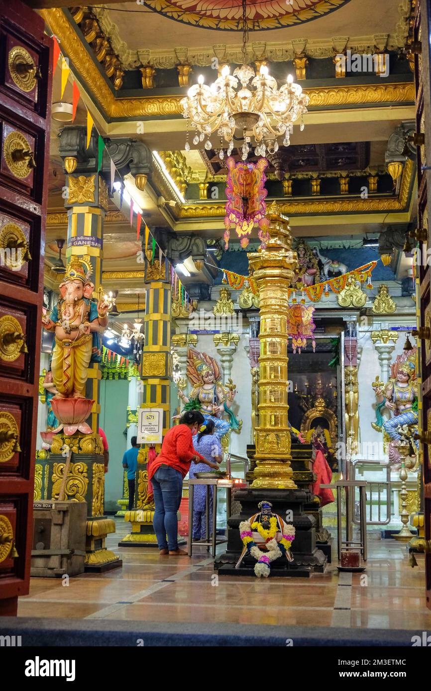 George Town, Malasia - 16 de noviembre de 2022: Vistas del Templo Sri Mahamariamman, uno de los templos hindúes más antiguos de Penang, George Town, Malasia. Foto de stock