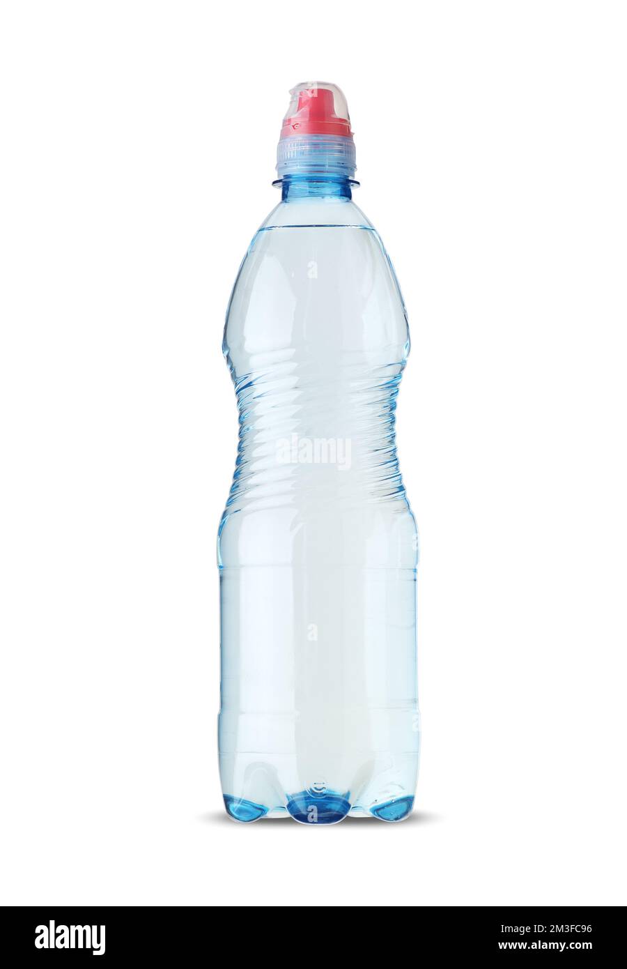 Botella de agua mineral sin gas de plástico sobre fondo blanco Fotografía  de stock - Alamy