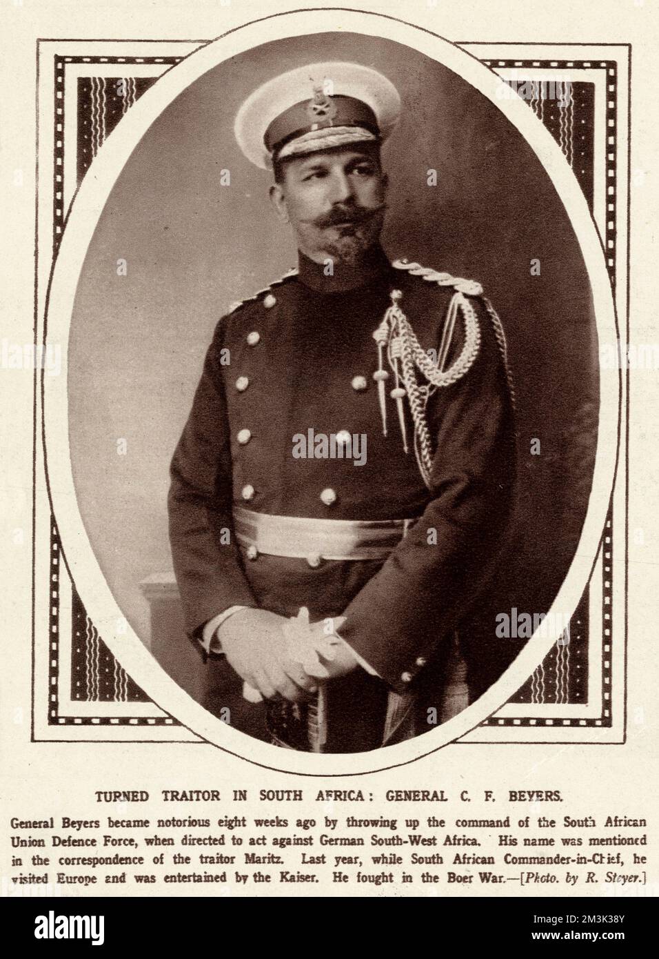 El General Beyers (1869 - 1914), se hizo notorio en las primeras etapas de la guerra por lanzar el mando de la Fuerza de Defensa de la Unión Sudafricana, al ordenar actuar contra el África Sudoccidental alemana. Fecha: 1914 Foto de stock
