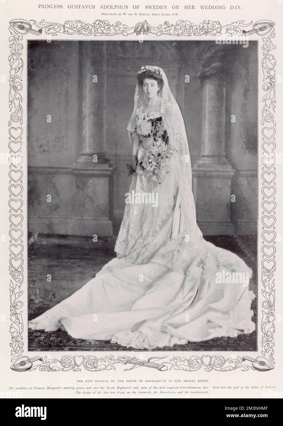 El nuevo miembro de la Casa de Bernadotte en sus trajes de novia. Princesa  Margarita de Connaught (1882 - 1920) en su vestido de boda; el sobrevestido  y el velo eran del
