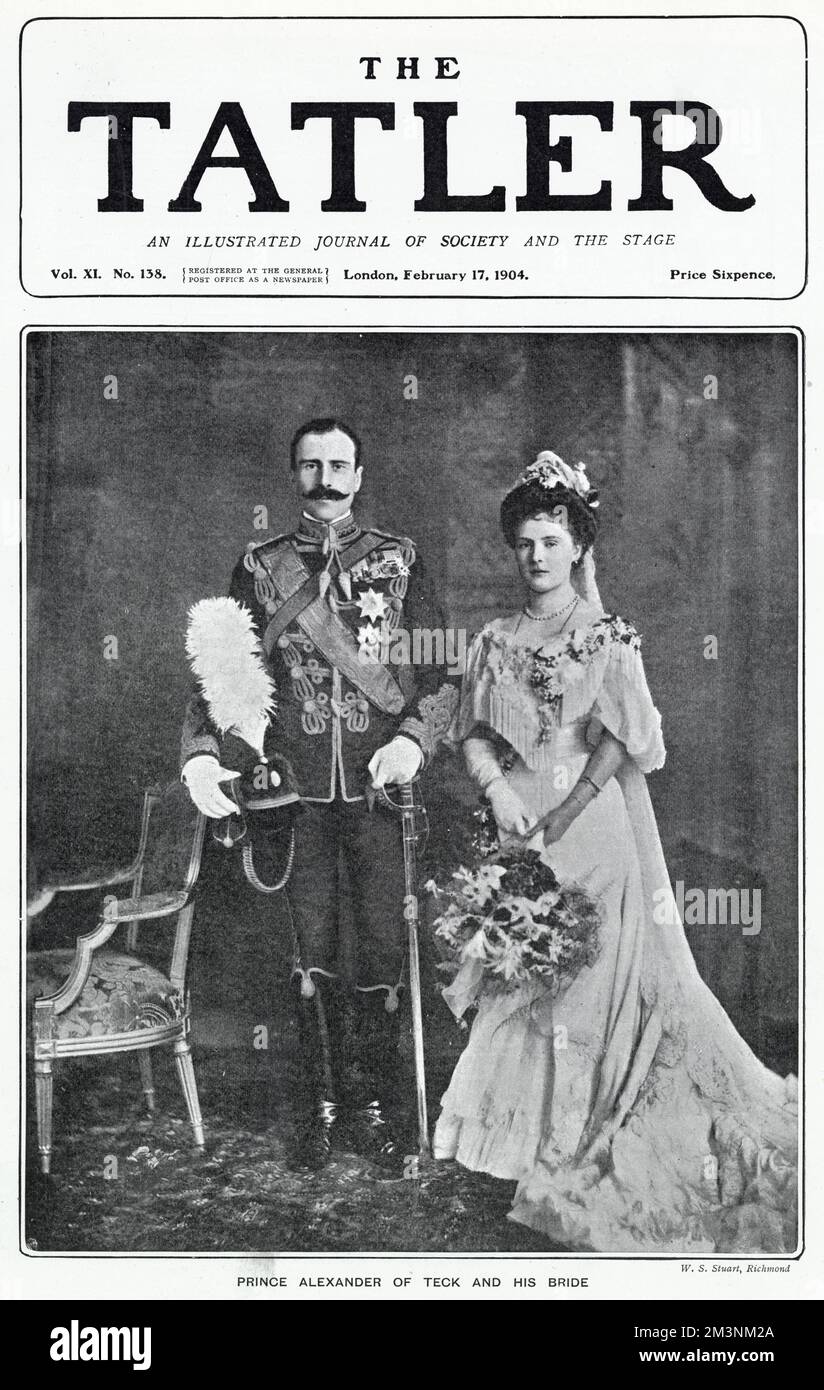 El príncipe Alejandro de Teck (conde de Athlone) y su novia, la princesa Alicia de Albany aparecen en la portada del Tatler el día de su boda en 1904. Foto de stock