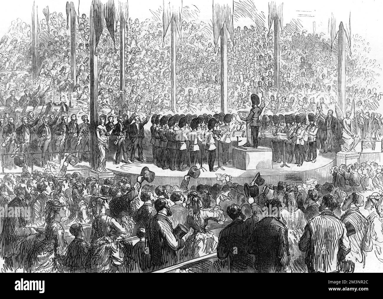 El festival musical en Boston: La banda de los guardias de granaderos tocando 'The Star Spangled Banner'. Fecha: 1872 Foto de stock