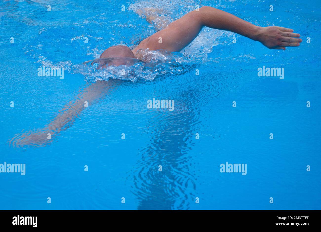 Nadador profesional en acción fotografías e imágenes de alta resolución -  Página 7 - Alamy