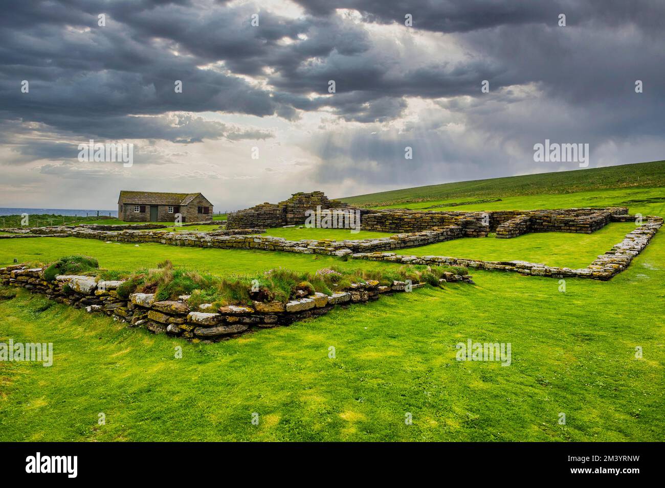 Pictish fortaleza en el Brough de Birsay, Islas Orcadas, Reino Unido Foto de stock