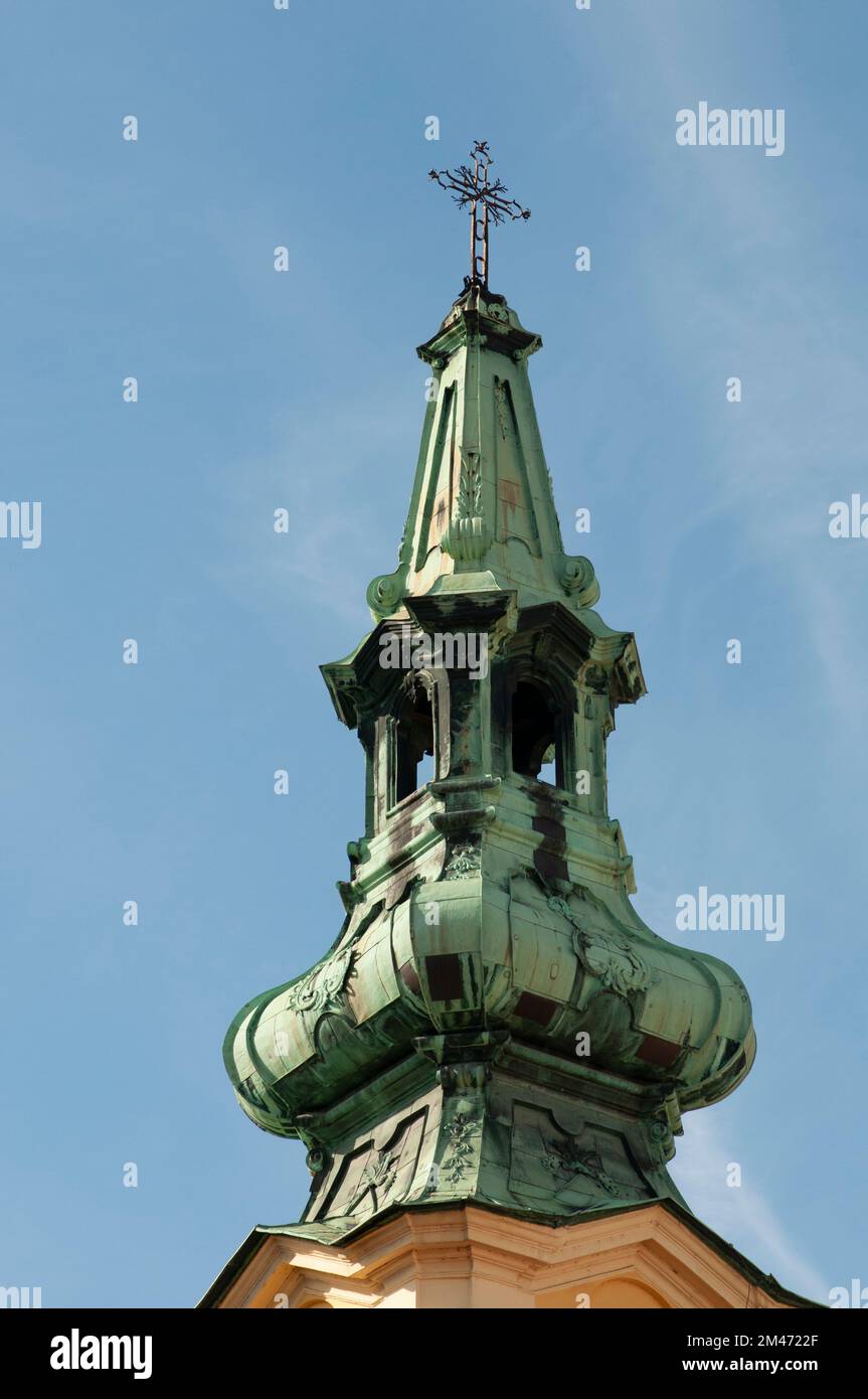 Iglesia ortodoxa serbia de San Jorge Mártir (Szent György templom) en el casco antiguo de Budapest, Hungría, Foto de stock