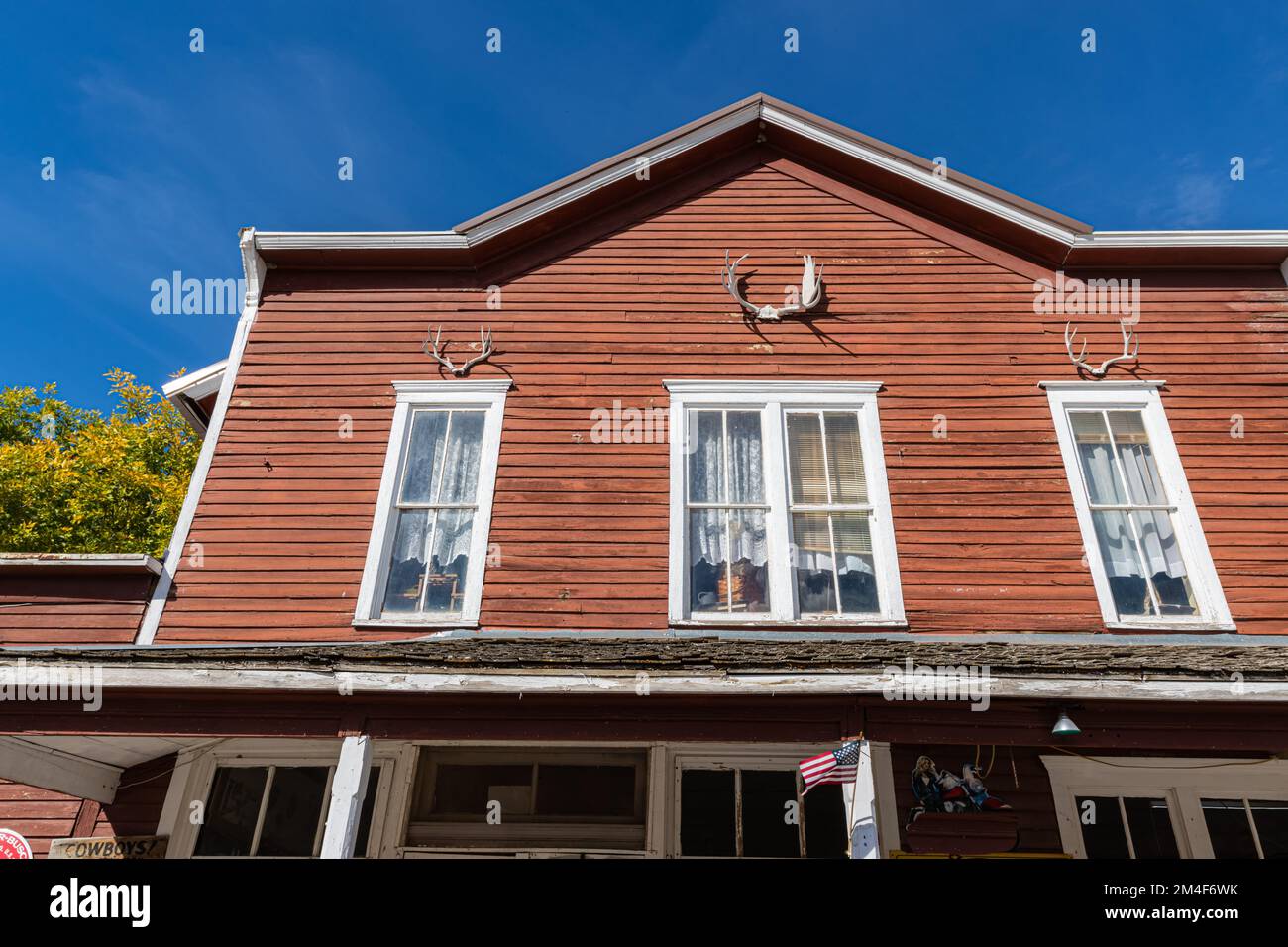 Old Red Wooden Country Store, Aladdin, Wyoming, Estados Unidos Foto de stock