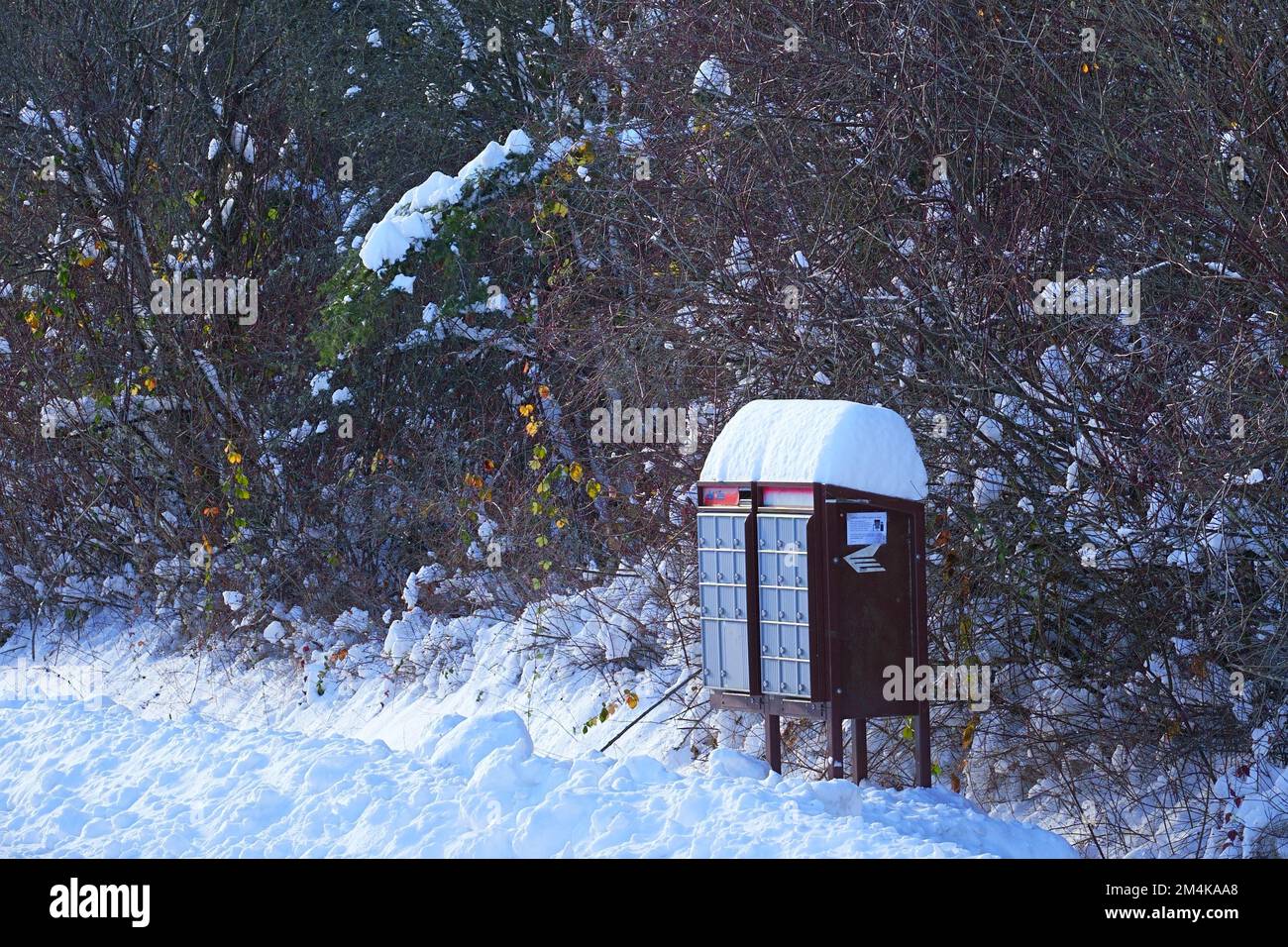 Nieve profunda en las cajas de correos Foto de stock