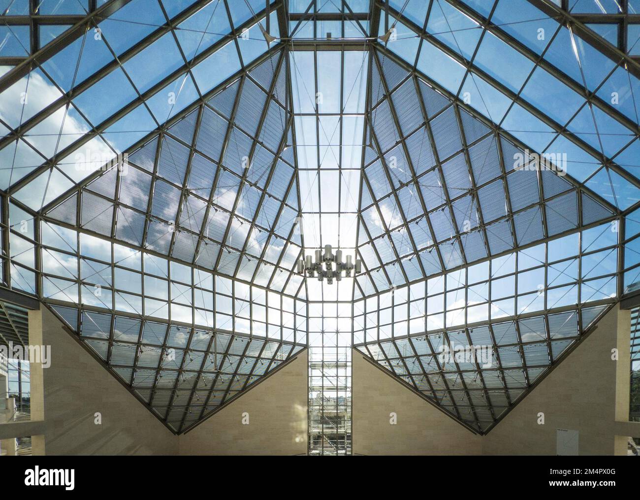 El Gran Salón dentro del Mudam (Museo de Arte Contemporáneo), Kirchberg, Luxemburgo Foto de stock