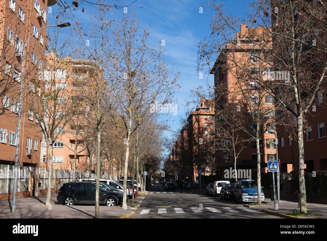 Fuenlabrada, Madrid. España. 26 de diciembre de 2022. Vistas de la ciudad  con edificios de Fuenlabrada Madrid. (Foto por Pedro Arquero/Alamy  Fotografía de stock - Alamy