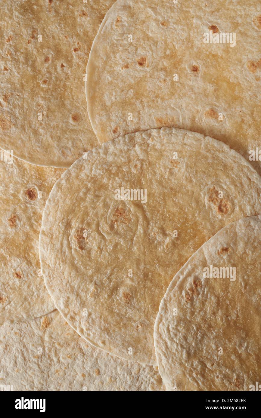 Tortillas mexicanas hechas de trigo o maíz desde arriba Fotografía de