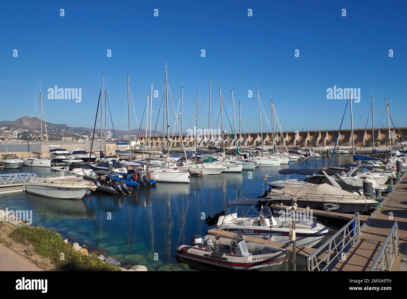 Puerto deportivo del Real Club Mediterraneo Málaga, Málaga, España, Europa  Fotografía de stock - Alamy