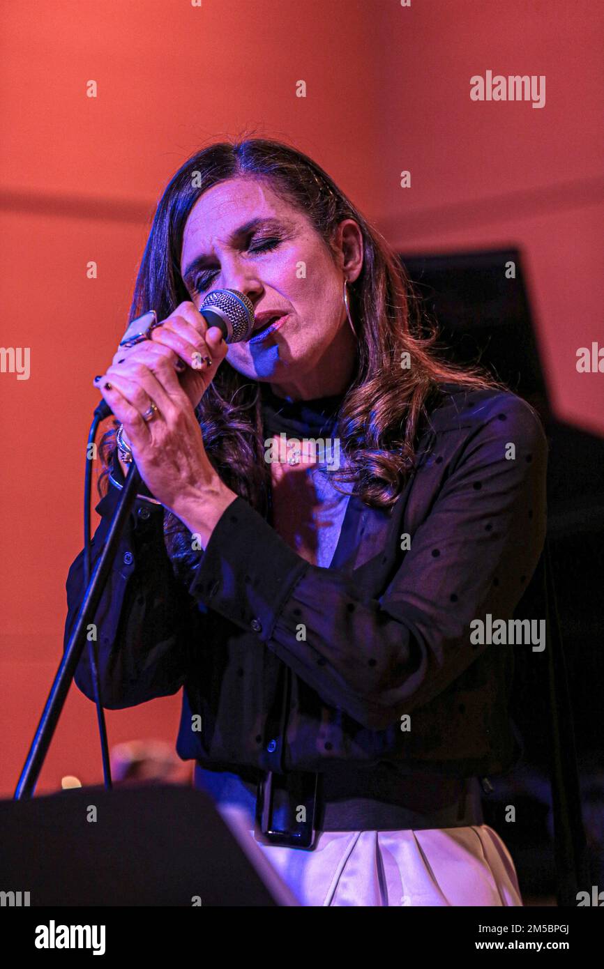 Simona Bencini Fotograf as E Im genes De Alta Resoluci n Alamy
