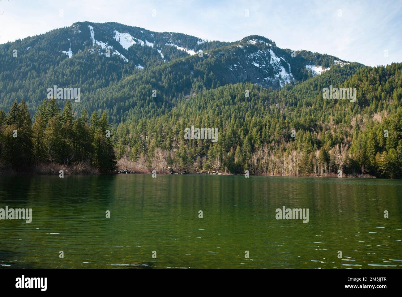 Lago de los Bosques en Hope, Columbia Británica, Canadá Foto de stock