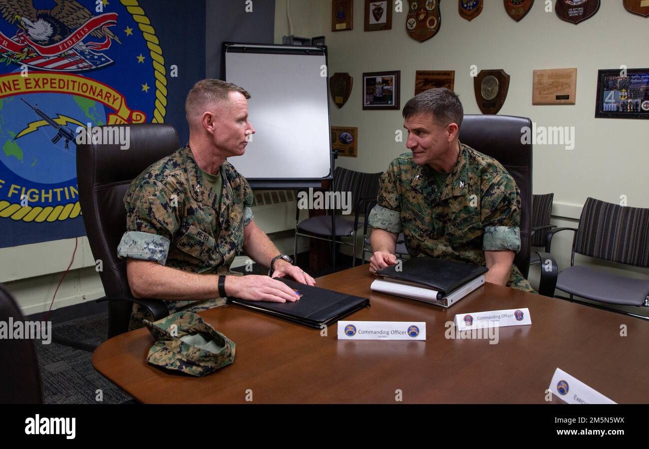 El oficial al mando de la 24 unidad expedicionaria marina fotografías e