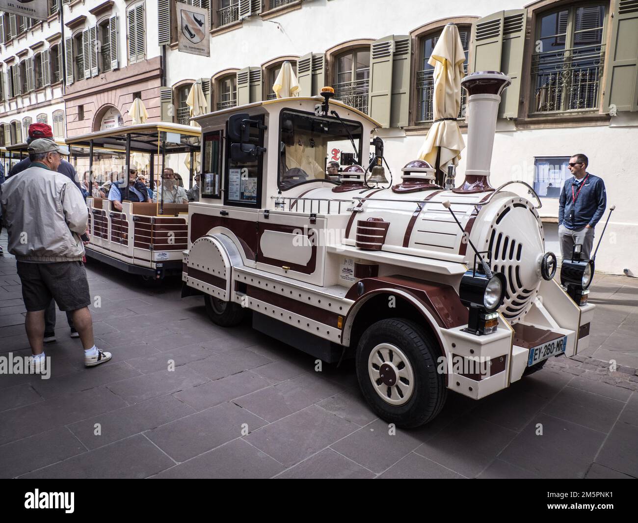 Mini tren turístico Estrasburgo, Francia Foto de stock