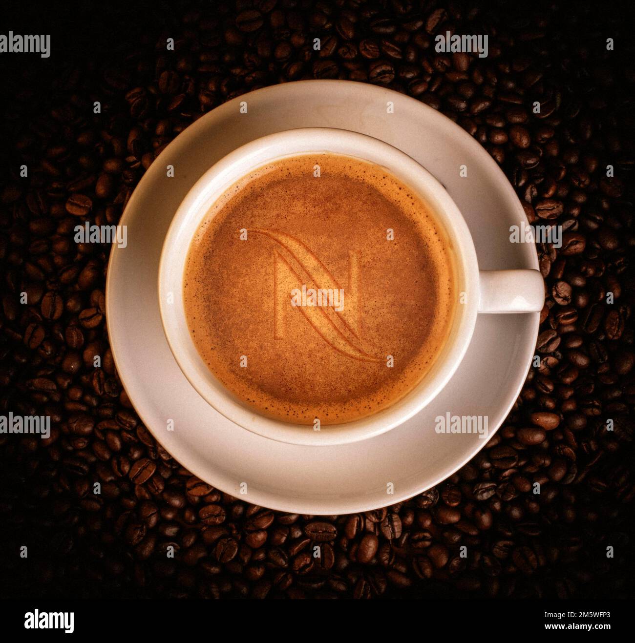 Nespresso coffee company fotografías e imágenes de alta resolución - Alamy