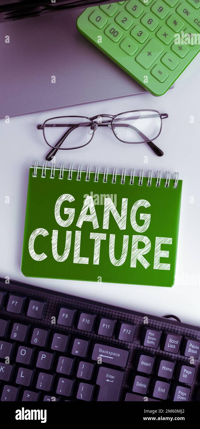 Señal que muestra la cultura de pandillas. Concepto Significado