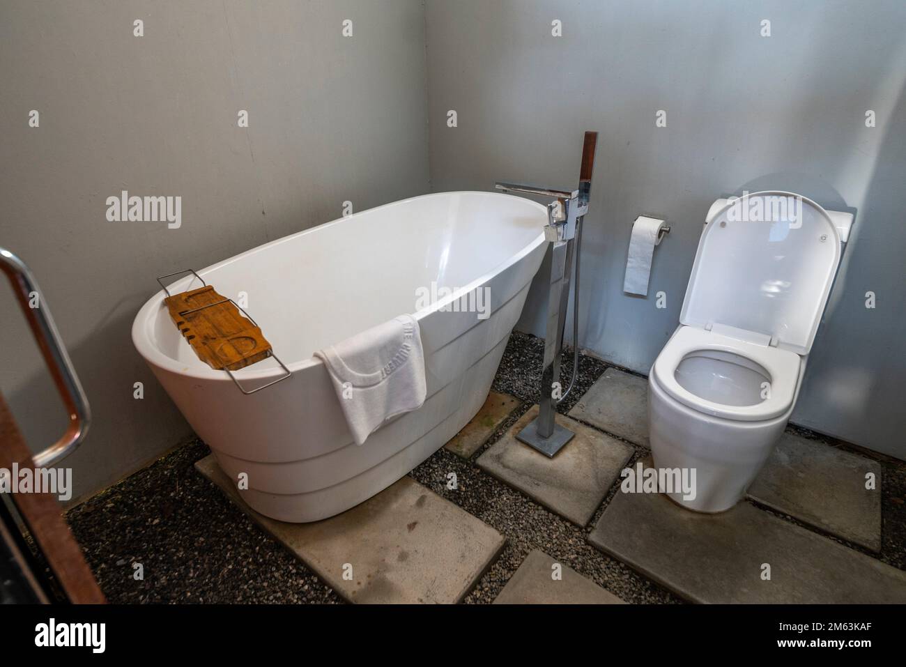 El Culvert Hotel Resort baño, Kuching, Sarawak, este de Malasia, Borneo