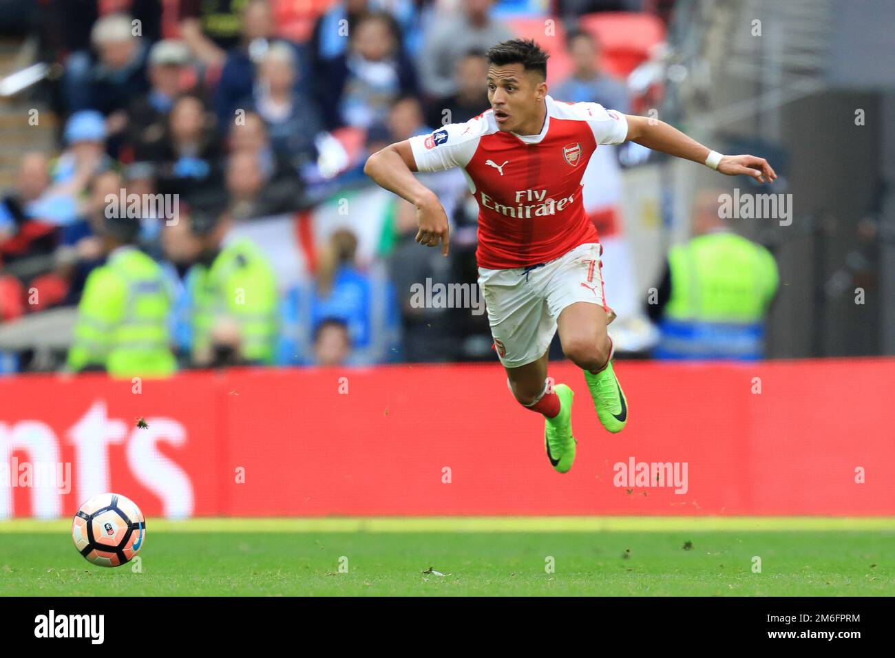 Alexis Sánchez del Arsenal - Arsenal v Manchester City, la semifinal de la Copa Emirates FA, Wembley Stadium, Londres - 23rd de abril de 2017. Foto de stock